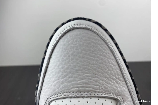 DN3707-100 Cement DN3707-100 Reimagined White Retro Jordan 3 0331